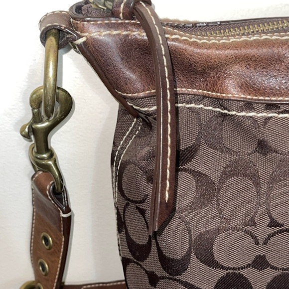 Coach Signature Handbag authentic RARE bag - Picture 5 of 16